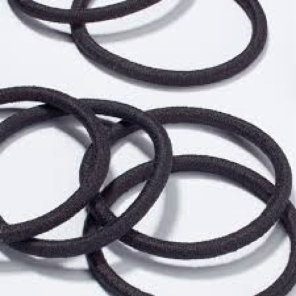 Hair tie